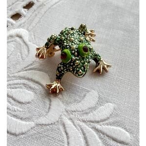 Vintage Frog Brooch/Pin Gold Tone Green Enamel Red Eyes Mini